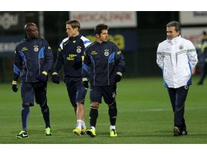 Fenerbahçenin Yeni Transferleri Takımla İlk Antrenmanına Çıktı