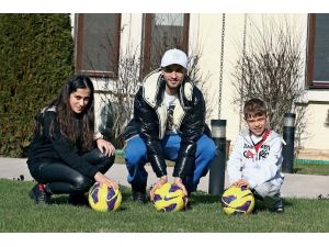 Tomas Sivok: “futbolcu Olmasam Mimar Olurdum”