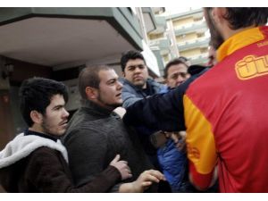 Galatasaraylı Futbolcunun İmza Gününde Olay Çıktı