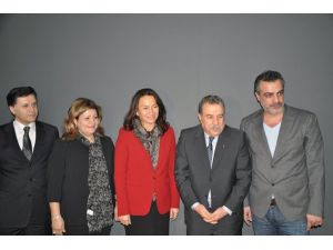 İçişleri Bakanı, ‘hükümet Kadın’ Filmini Değerlendirdi