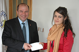 Akbayırlı Öğrencilere Burs Desteği