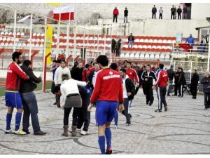Yeşil Sahalarda Futbol Terörü