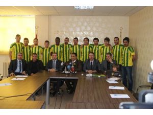 Şanlıurfaspor Yeni Transferlerini Tanıttı