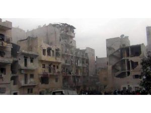 Halep, Suriye Hava Kuvvetleri Tarafından Bombalandı