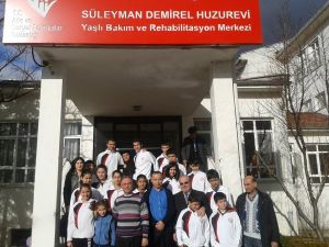 Çubuklu Sporcular Yaşlıları Unutmadı