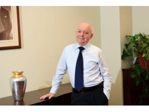 Otomotiv Sektörü Direksiyonu Alternatif Pazarlarlara Sürdü, Koltuğu Kaptırmadı