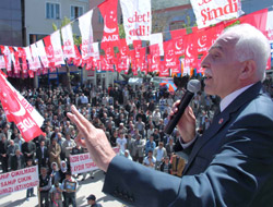 ‘Gömleği çıkartanlar, sorunları çözemez’