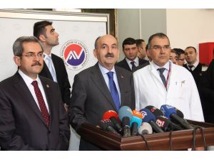 Bakan Müezzinoğlu, Gazeteci Didem Tuncay’ı Hastanede Ziyaret Etti