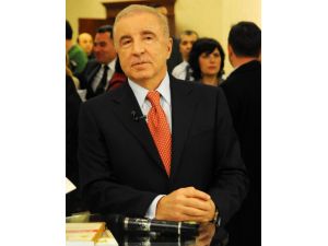 Ünal Aysal Spekülasyondan Kaçındı