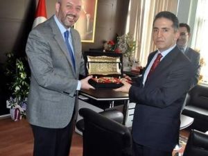 Hsyk Üyesi Çiçekli, Kayseri Barosunu Ziyaret Etti