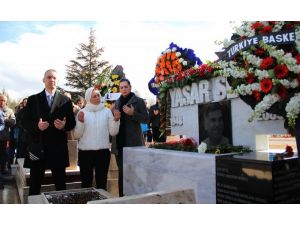 Yaşar Sevim, Mezarı Başında Anıldı