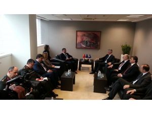 Bakan Yılmaz, Kosova Başbakanı Thaçi İle Görüştü