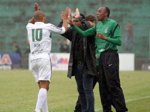 Alex İlk Golünü Attı