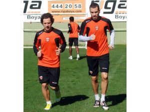 Adanaspor’da Moraller Yerine Geldi