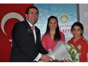 Olimpiyat Şampiyonu Aslı Çakır’dan Türkiye Rekortmeni Songül’e Tebrik