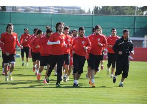 Medical Park Antalyaspor’da Kardemir D.ç. Karabükspor Mesaisi Sürüyor