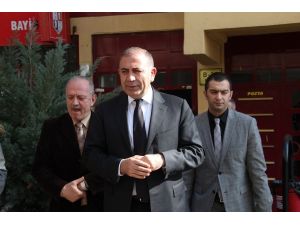 Gürsel Tekin, Abd Büyükelçiliğindeki Patlamada Hayatını Kaybeden Güvenlik Görevlisinin Ailesini Ziyaret Etti