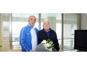 Bursaspor’un Efsanesinden Karaman’a Ziyaret