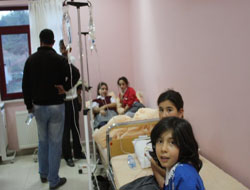 38 ÖĞRENCİDE GIDA ZEHİRLENMESİ