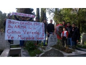 Şehzadelerden Mezar Ziyareti