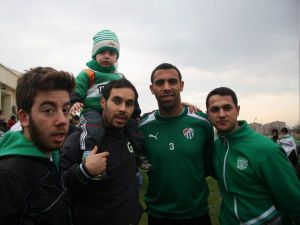 Bursaspor Taraftarı Sevgililer Gününde Tesislere Akın Etti