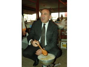 Chp’li Tekin, Manavgatta Vatandaşlarla Sohbet Etti