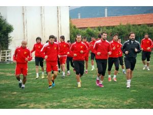 Göztepe’de Denizlispor Maçı Hazırlıkları Sürüyor