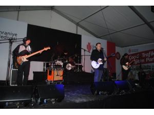 Ümraniyeliler, Sevgililer Günü’nde Grup 84 Konseri İle Coştu