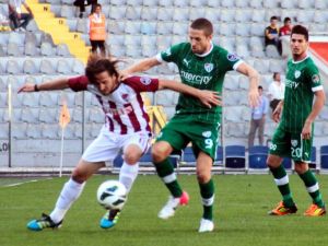 Timsah Karaman’la Çıkış Arıyor