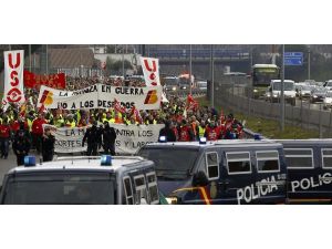 İspanyol Iberıa Havayolları Çalışanları Greve Başladı