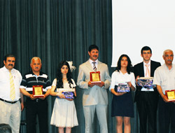 Gençlerin Şiir Tutkusu Şölene Dönüştü