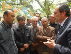 Ünal, Ziyaretlerine Devam Ediyor 