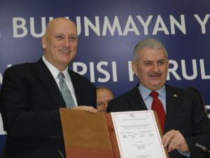 Turkcell’in Kazandığı Altyapı İhalesinde İmzalar Atıldı