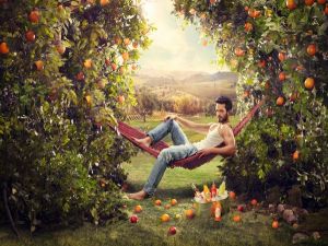 Murat Boz’dan Meyve Bahçesinde Keyif Pozu