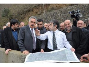 Bakan Hayati Yazıcı Muratlı Sınır Kapısı’nın Kurulacağı Bölgede İncelemelerde Bulundu
