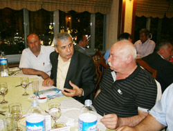 CHP,  muhtarların sorunlarını biliyor