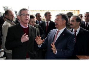 Hollanda Savunma Bakanı Plasschaert: Türkiye’ye Destek Vermekten Mutluyuz