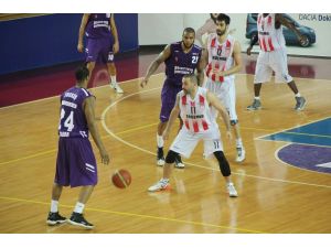 Erdemirspor: 69- Hacettepe Üniversitesi: 71