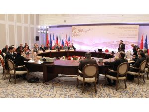 İran’ın Nükleer Müzakereleri Almatı’da Başladı