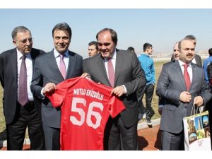 Tff Başkanı Yıldırım Demirören Siirtteki İncelemelerini Tamamladı