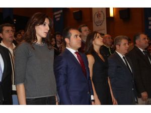 Lise Öğrencilerinden Milli Voleybolcu Neslihan Ve Milli Basketbolcu Palazoğluna Yoğun İlgi