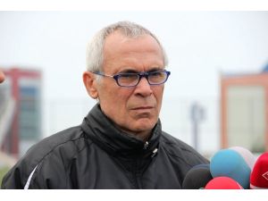 Hector Cuper, Galatasaray’ı Tebrik Etti
