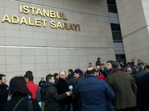 Trabzonspor Taraftarları Pfdk Üyeleri Hakkında Suç Duyusunda Bulundu