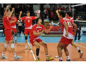 Yıldız Erkek Voleybol Milli Takımı, İran Yolcusu