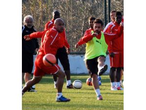 Göztepe, Kayseri Erciyespor Maçı Hazırlıklarına Kuşadası’nda Devam Ediyor