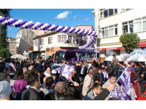 Ordu Sokakları Mor-beyaza Büründü