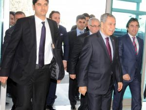 Bülent Arınç Almanya’ya Gitti