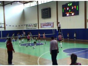 Hakem Skandalı Bu Kez De Voleybolda