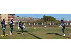 Kayserispor’da İstanbul Büyükşehir Belediyespor Maçı Hazırlıkları Sürüyor