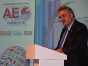 Gümrük Ve Ticaret Bakanı Hayati Yazıcı: